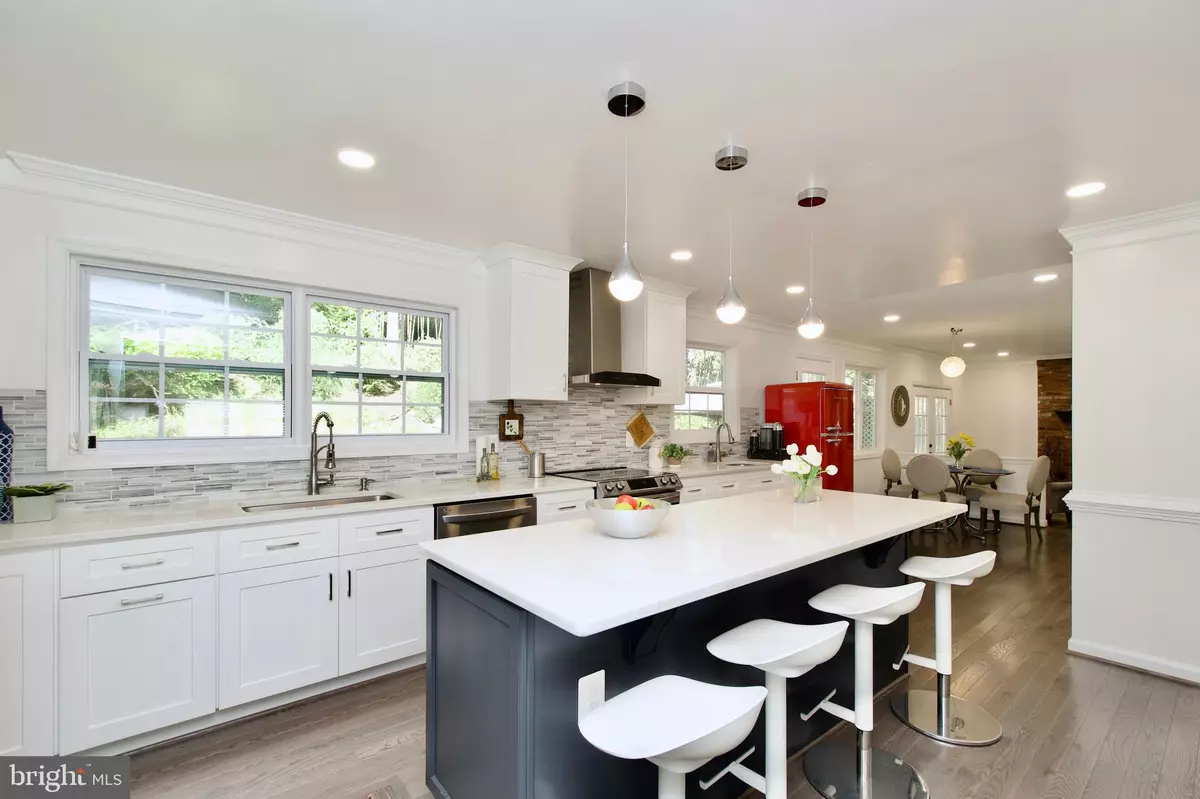 Fairfax, VA 22032,4522 PICKETT RD