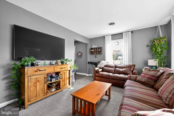 West Berlin, NJ 08091,40 N ROSE LN