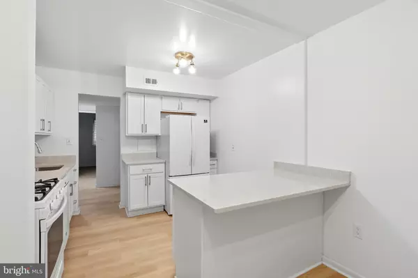 Columbia, MD 21044,5005 GREEN MOUNTAIN CIR #4