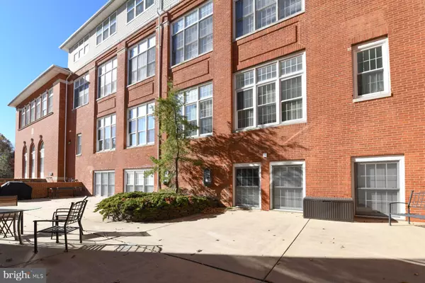 Clayton, NJ 08312,100 AURA RD #214