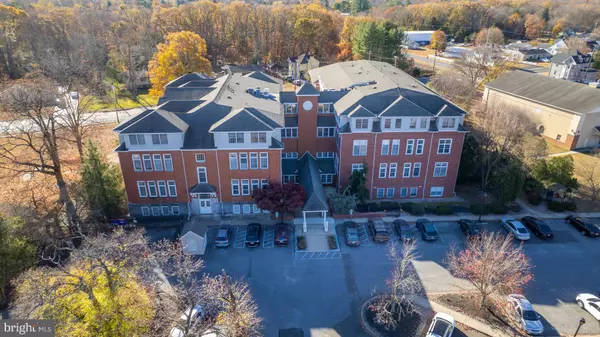 Clayton, NJ 08312,100 AURA RD #214