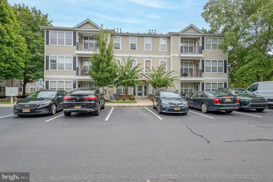 112 KYLE WAY #112, Trenton, NJ 08628