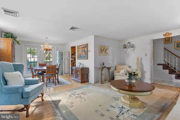 Yardley, PA 19067,13 PLYMOUTH LN