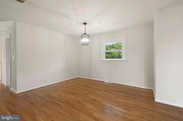 Milford, VA 22514,17539 NEW BALTIMORE RD