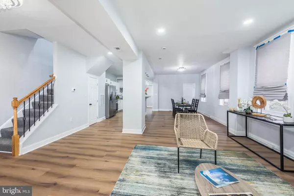 Baltimore, MD 21215,4002 AYRDALE AVE