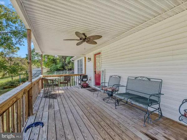 Berkeley Springs, WV 25411,84 NEW HOPE RD