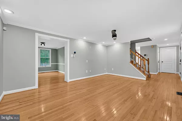 Centreville, VA 20120,14286 PATRIARCH CT