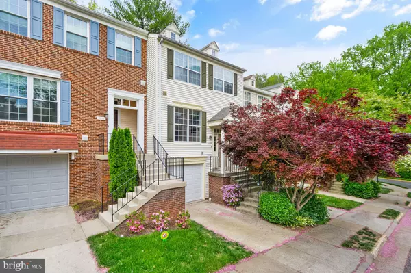 12221 WYE OAK COMMONS CIR, Burke, VA 22015