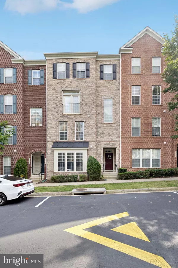15177 LANCASHIRE DR, Woodbridge, VA 22191