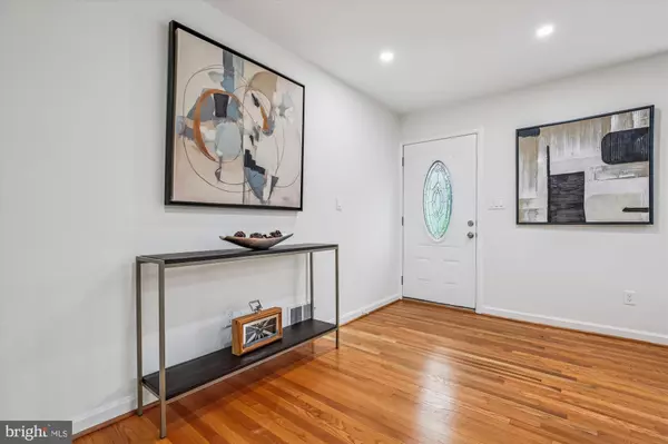 Silver Spring, MD 20902,11502 NAIRN RD