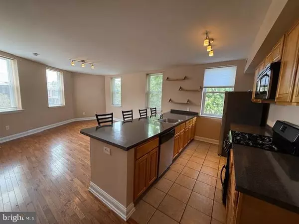 Philadelphia, PA 19147,1169-71 E PASSYUNK AVE