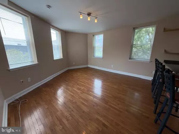 Philadelphia, PA 19147,1169-71 E PASSYUNK AVE