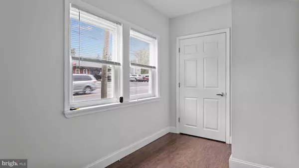 Feasterville Trevose, PA 19053,3633 BROWNSVILLE