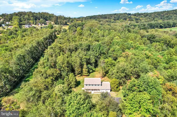 1735 TEMPLE SCHOOL RD, Dover, PA 17315