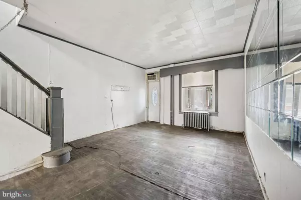 Philadelphia, PA 19124,4251 TACKAWANNA ST