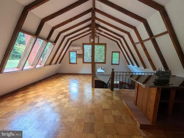 Madison, VA 22727,359 WILLIAMSBURG PIKE