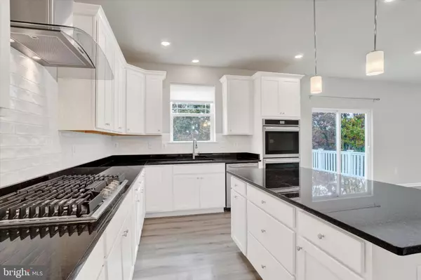 York, PA 17404,270 HICKORY RIDGE CIRCLE