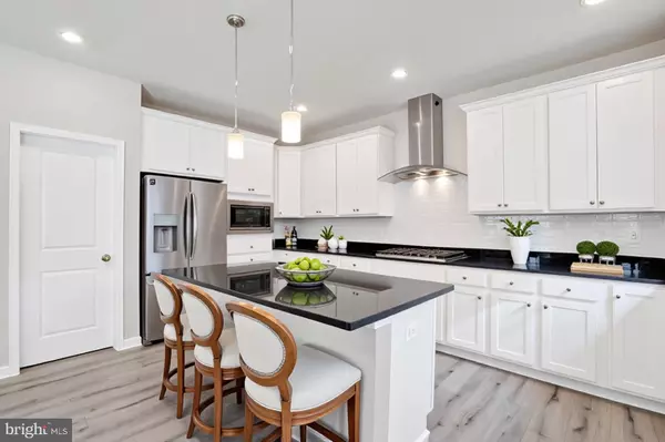 York, PA 17404,270 HICKORY RIDGE CIRCLE