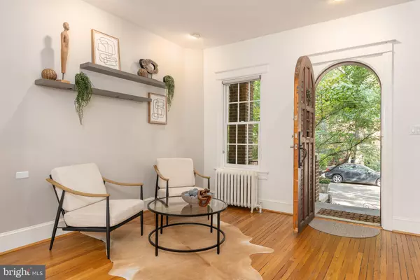 Washington, DC 20009,1828 T ST NW