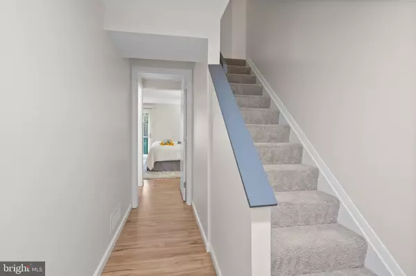 Columbia, MD 21045,7047 KNIGHTHOOD LN