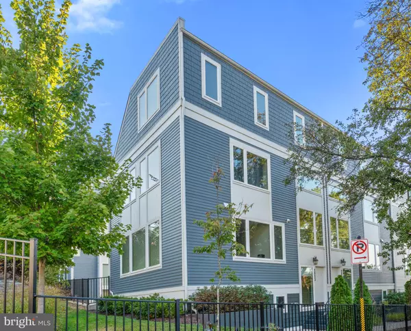 2823 24TH RD S, Arlington, VA 22206