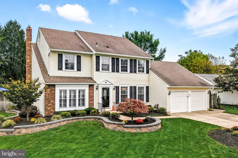 64 STRATFORD LN, Mount Laurel, NJ 08054