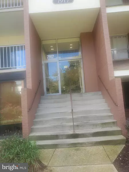 7917 MANDAN RD #102, Greenbelt, MD 20770