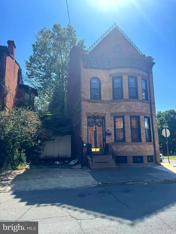 Trenton, NJ 08618,178 BRUNSWICK AVE