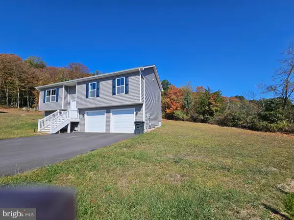 Berkeley Springs, WV 25411,47 BOBBI CT