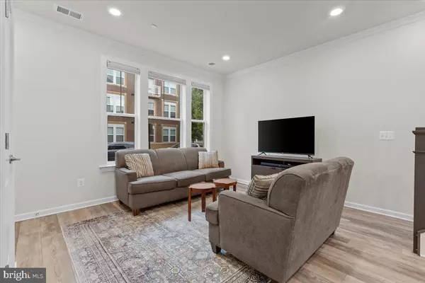 Sterling, VA 20166,20692 WOOD QUAY DR