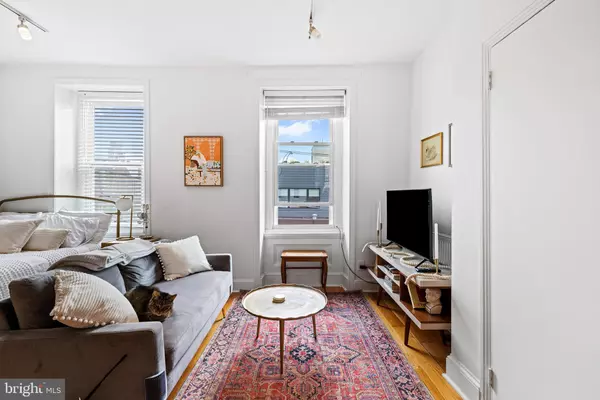 Philadelphia, PA 19146,726 S 19TH ST