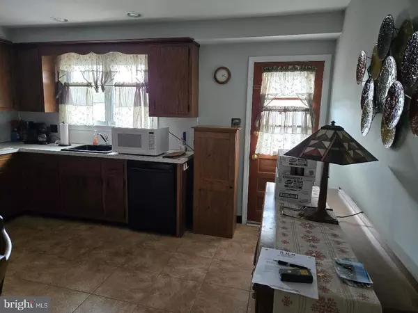 Willow Grove, PA 19090,16 LAWNTON RD