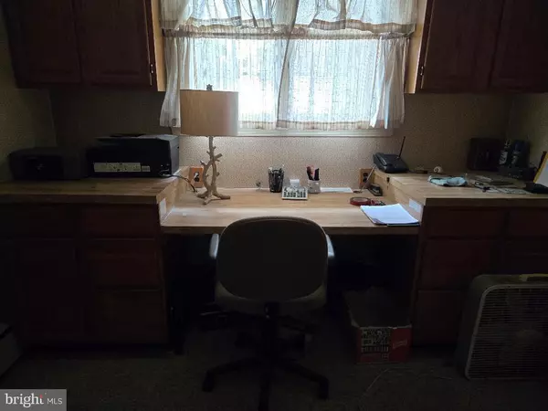 Willow Grove, PA 19090,16 LAWNTON RD