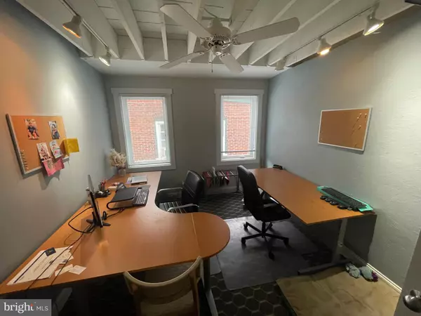 Bryn Mawr, PA 19010,890-892 COUNTY LINE RD #0892