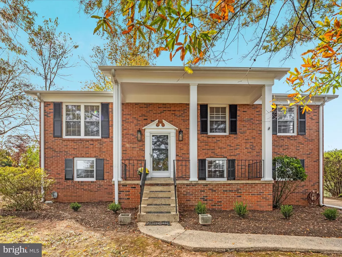 Leesburg, VA 20176,417 OLD WATERFORD RD NW