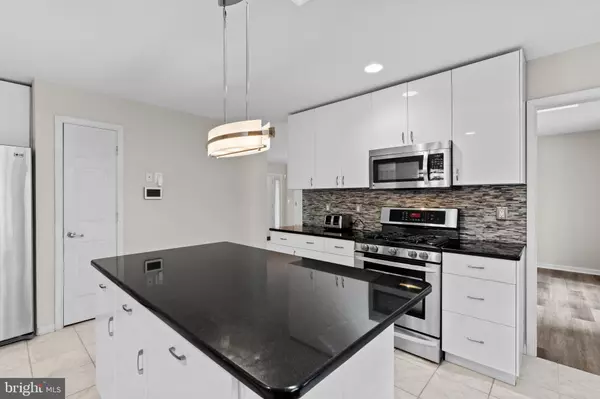 Bel Air, MD 21015,403 SUMMERSHADE CT