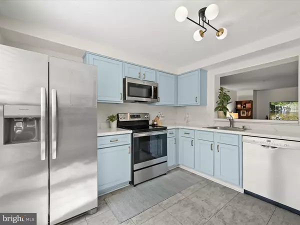 Arnold, MD 21012,1216 SEMINOLE DR