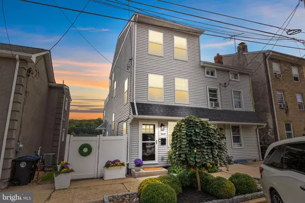 Conshohocken, PA 19428,369 SPRING MILL AVE