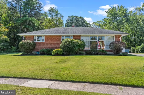 Norristown, PA 19403,162 HOOVER