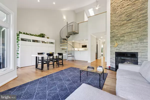 1136 LAKE HERON DR #3A, Annapolis, MD 21403