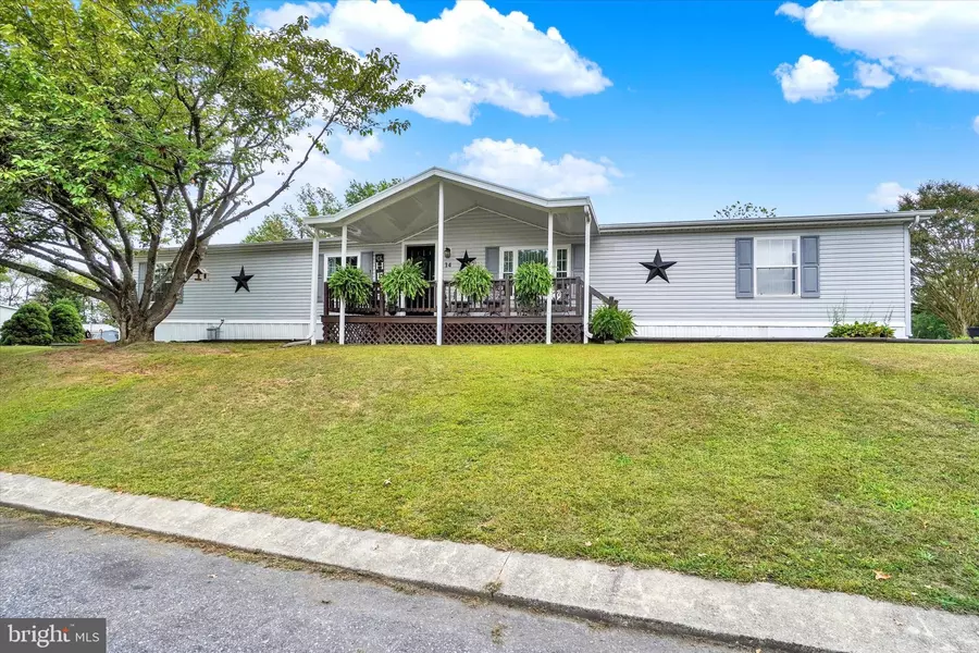 14 SPRUCE LN, Manchester, PA 17345