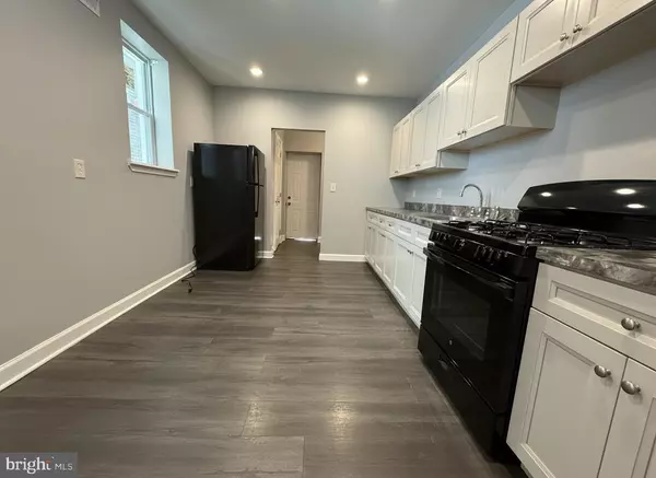 Philadelphia, PA 19143,5822 HADFIELD ST