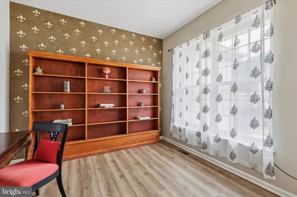 Norristown, PA 19401,9 CRIMSON DR