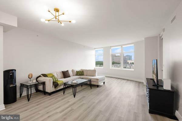 Mclean, VA 22102,8220 CRESTWOOD HEIGHTS DR #1210