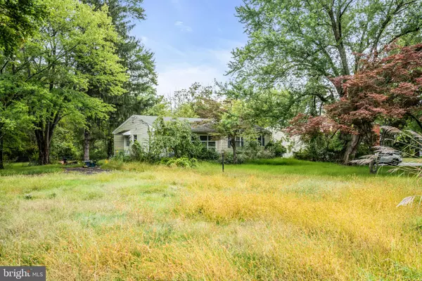 Lambertville, NJ 08530,16 NEW RD