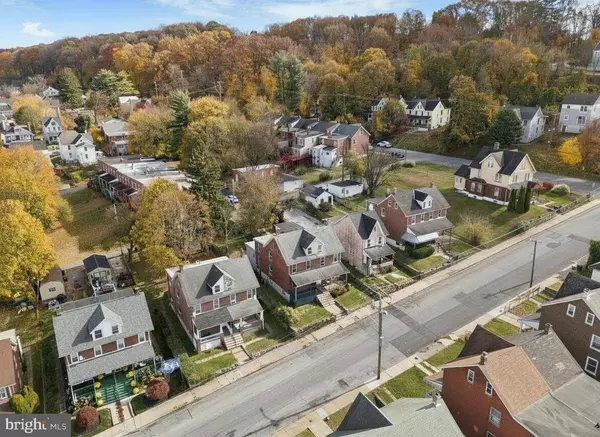 Coatesville, PA 19320,139 S 4TH AVE