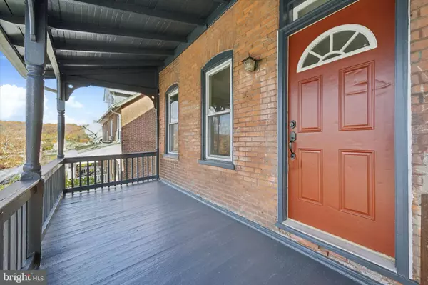 Coatesville, PA 19320,139 S 4TH AVE