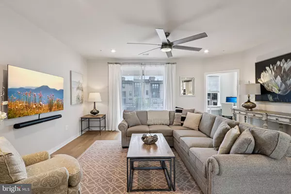 Ashburn, VA 20148,22381 ROANOKE RISE TER