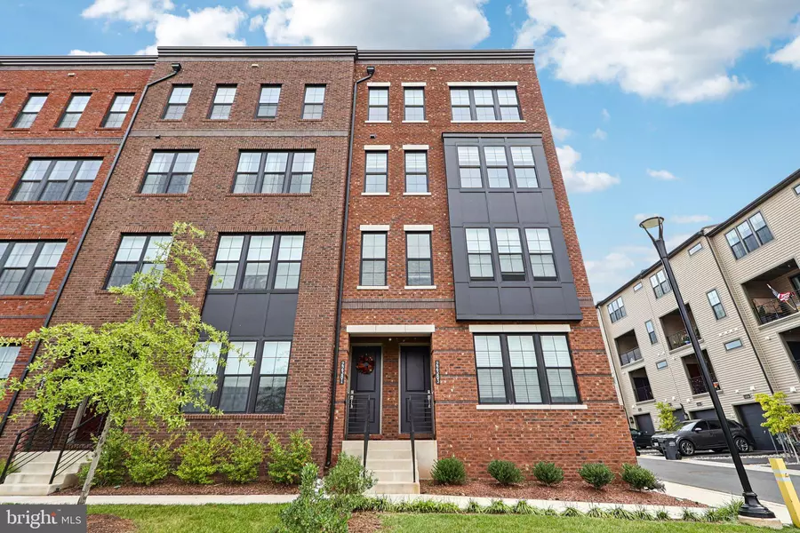 22381 ROANOKE RISE TER, Ashburn, VA 20148