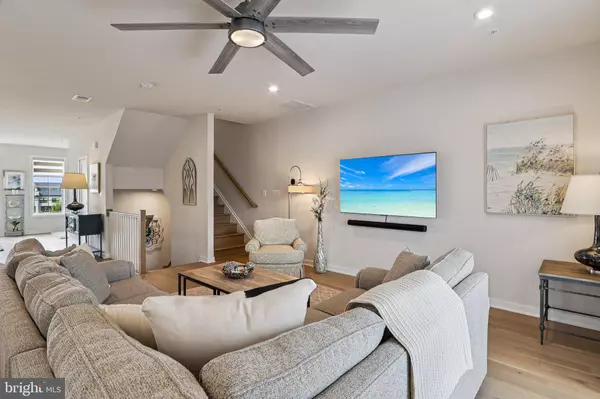 Ashburn, VA 20148,22381 ROANOKE RISE TER